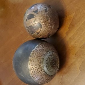 Decorative wood/metal balls